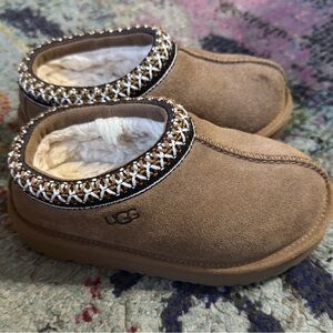 UGG Tasman Slippers little kids size 9